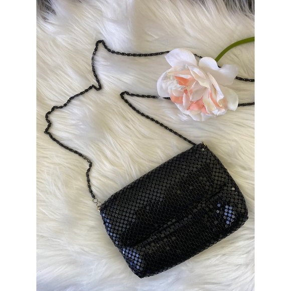 Vintage 60s Black Purse Metallic Mesh Crossbody Evening Bag Metal Strap 7" X 5" - Picture 2 of 12